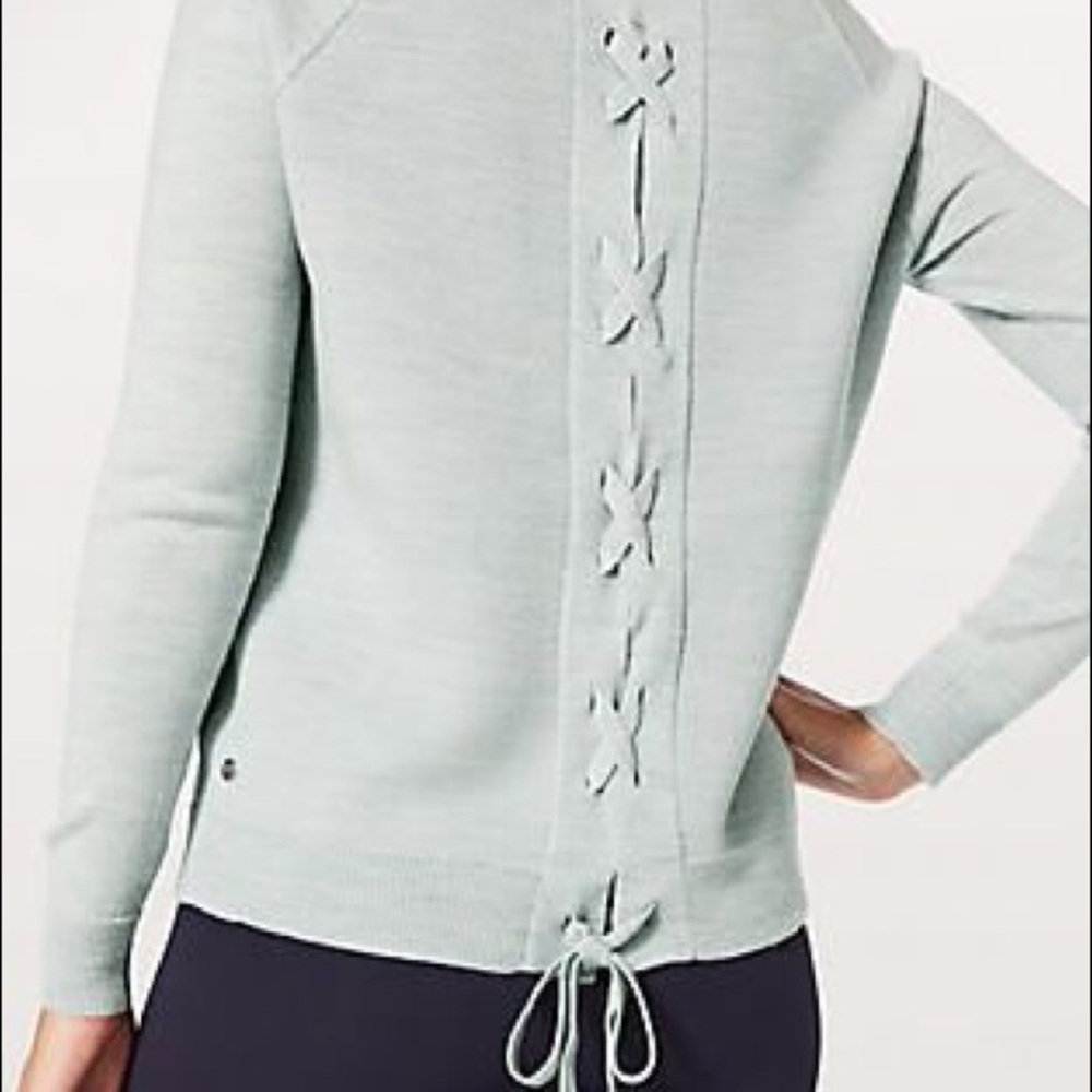 Lululemon Tied to You sweater Blue sz 8